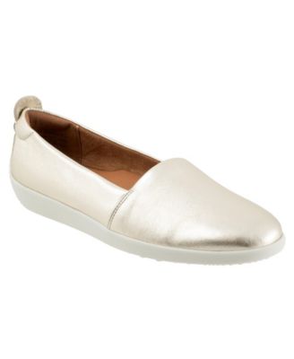 SoftWalk - Women's Deva Flat Champagne