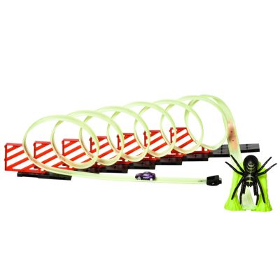 Streamdale Furniture - Track Builder DIY Loop Kit with Luminous Effect Spider Model Pull-back Car Green