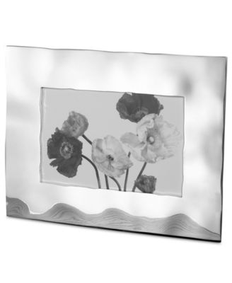 Reflective 4" x 6" Picture Frame image